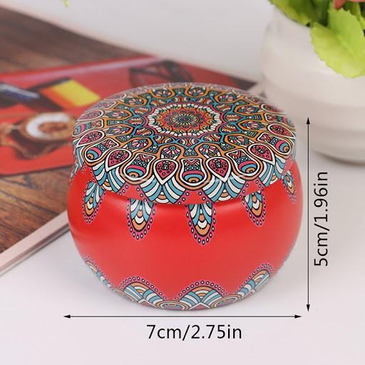 Nến thơm hộp thiếc mùi hoa khô thiên nhiên- họa tiết ngẫu nhiên