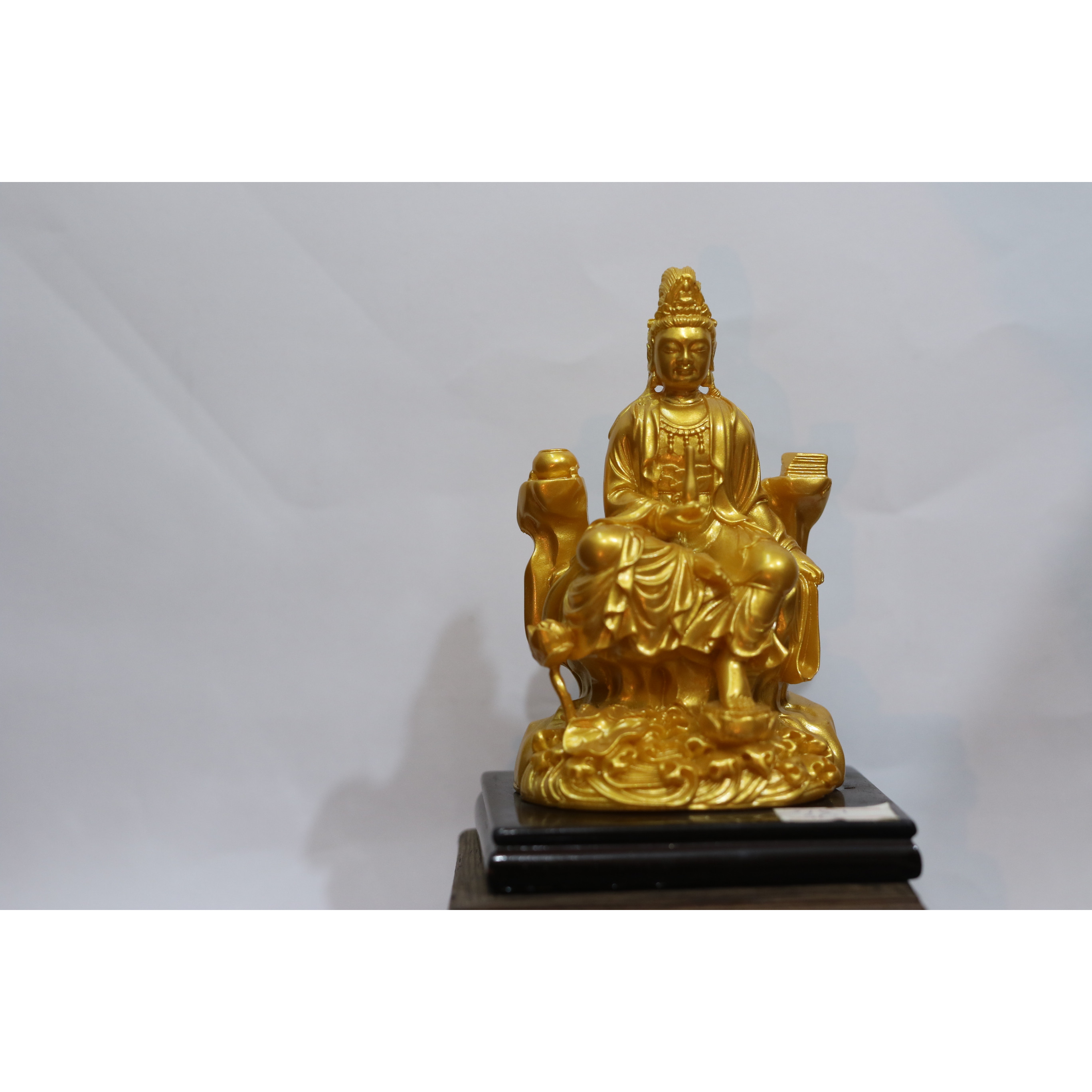 Tượng Quán Âm Tự Tại- Đạp Đài Sen
