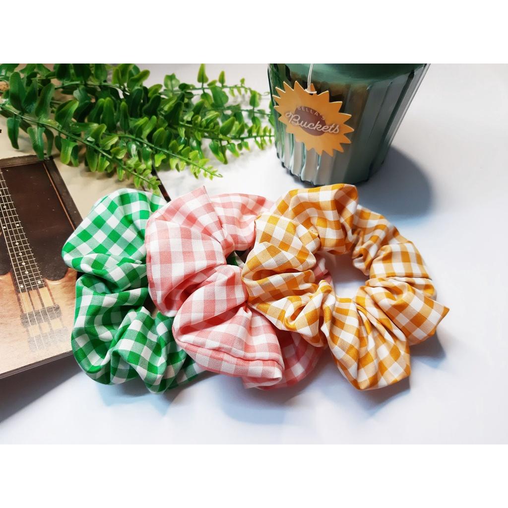 Cột tóc scrunchies sọc caro kate lụa