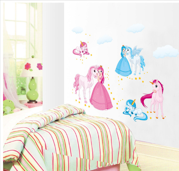 Decal trang trí tường - Công chúa và Kỳ Lân đáng yêu