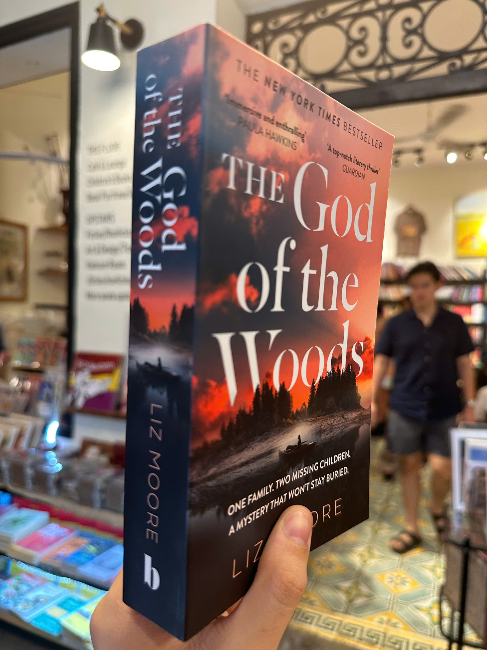 Sách - The God of the Woods by Liz Moore | Mystery / Thriller / Ngoại văn Nhập khẩu / Trinh thám