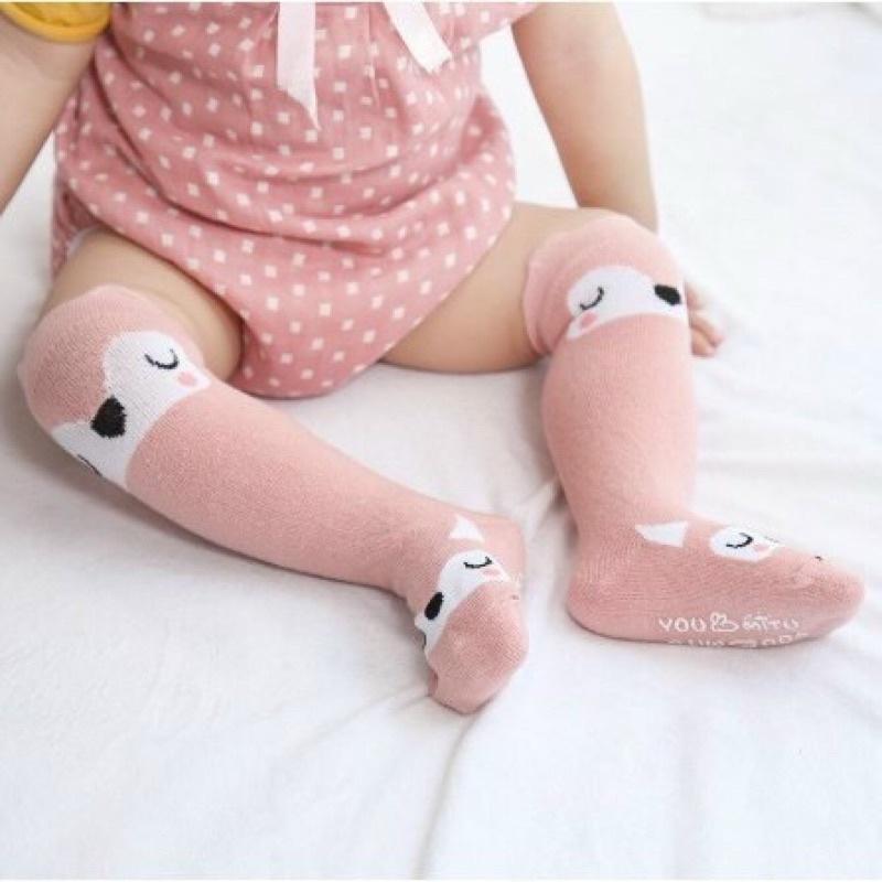 Tất Cổ Dài Chống Trượt Co Giãn Hoạ Tiết Đáng Yêu Cho Bé