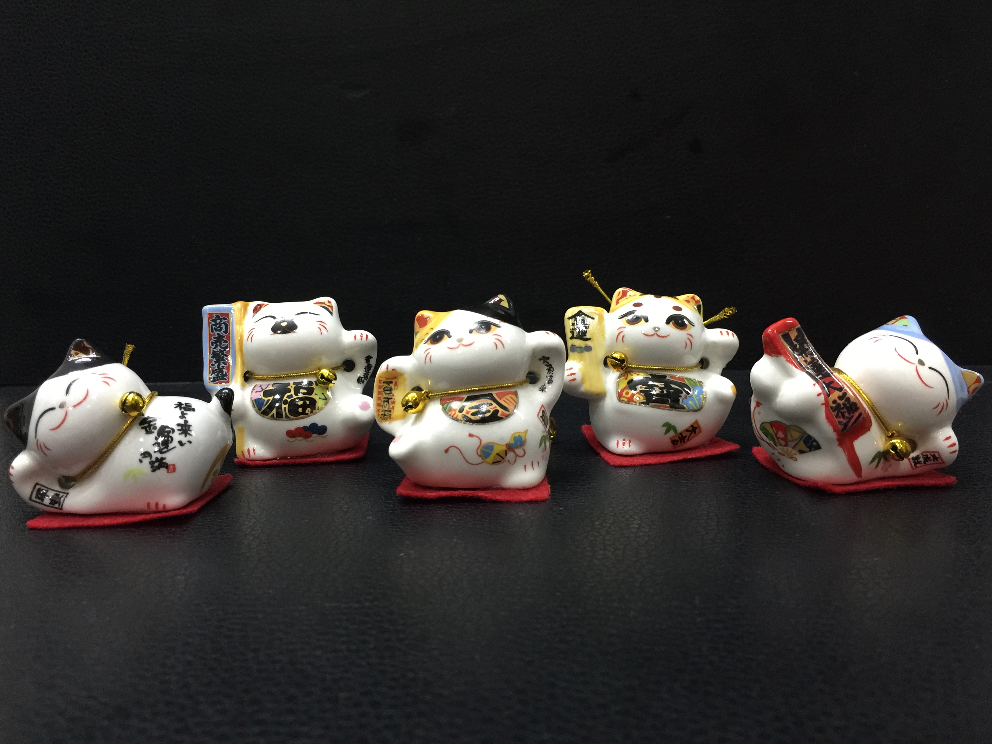 Bộ 5 chú mèo &quot;thần tài&quot; - Maneki Neko - bằng sứ cao cấp - Cỡ trung 02