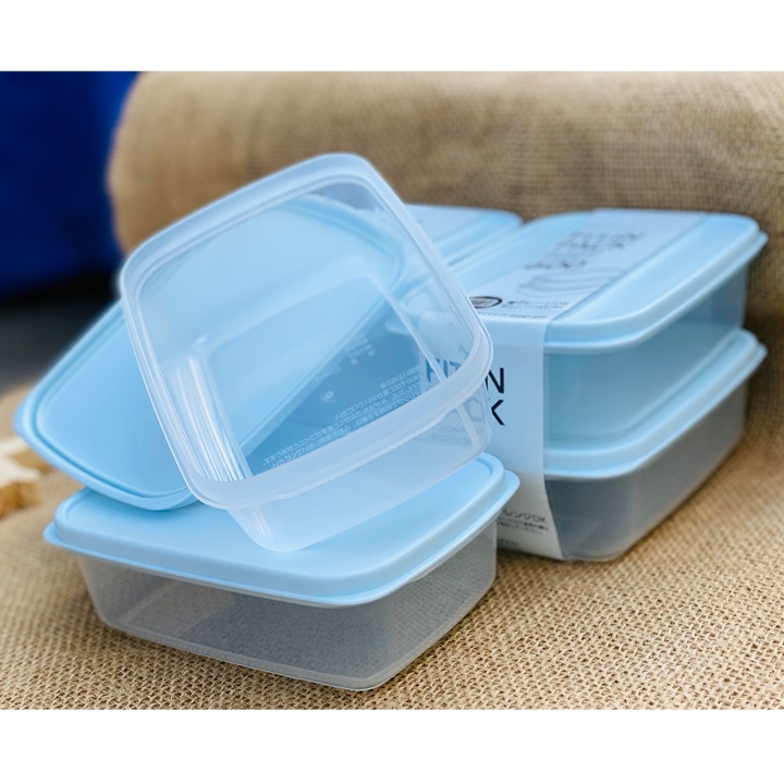 Set 02 hộp thực phẩm nắp mềm Sanada, dùng để chứa đựng và bảo quản thực phẩm cho gia đình, quán ăn... bảo quản trong ngăn mát/ ngăn đông - nội địa Nhật Bản 