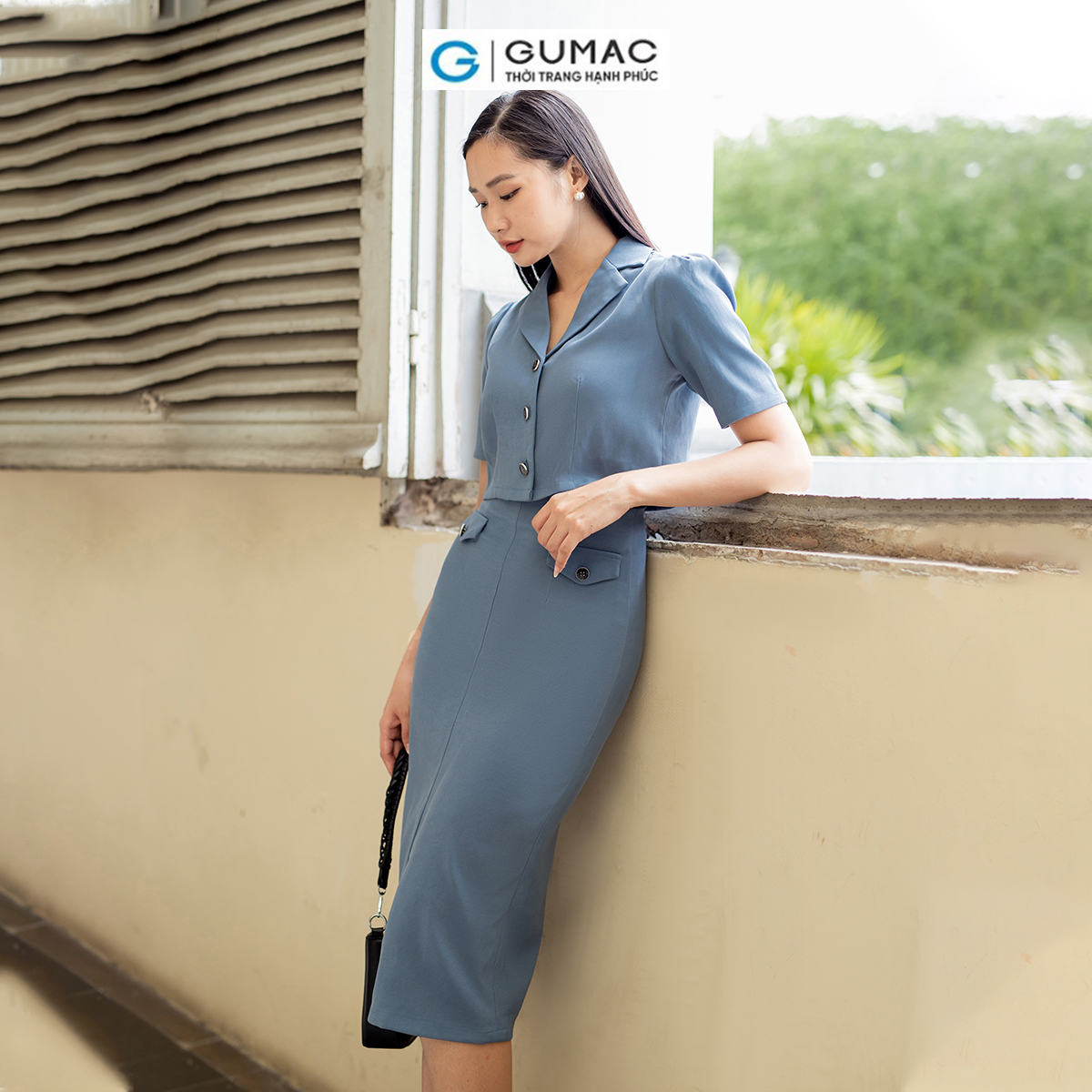 Set lẻ Áo lửng cổ danton thời trang GUMAC AD07007 - Chân váy bút chì nắp túi thời trang GUMAC VD07008