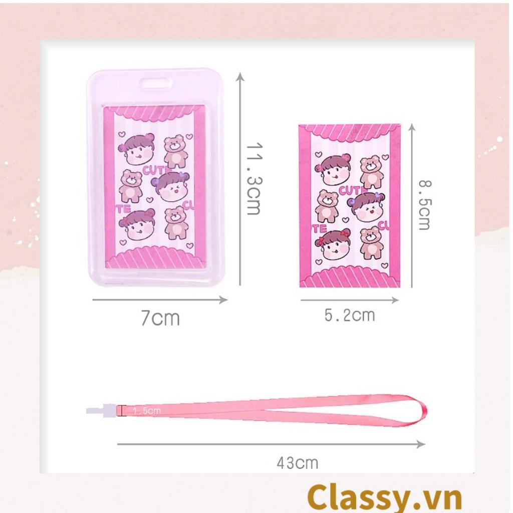 Thẻ đeo Classy bảng tên dọc, nhựa trong suốt cao cấp PK1403 họa tiết hoạt hình ngẫu nhiên