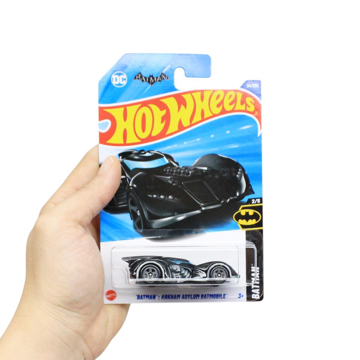 Siêu Xe Hot Wheels C4982 - 54/250 - Batman &amp; Robin Batmobile (Mẫu Màu Giao Ngẫu Nhiên)