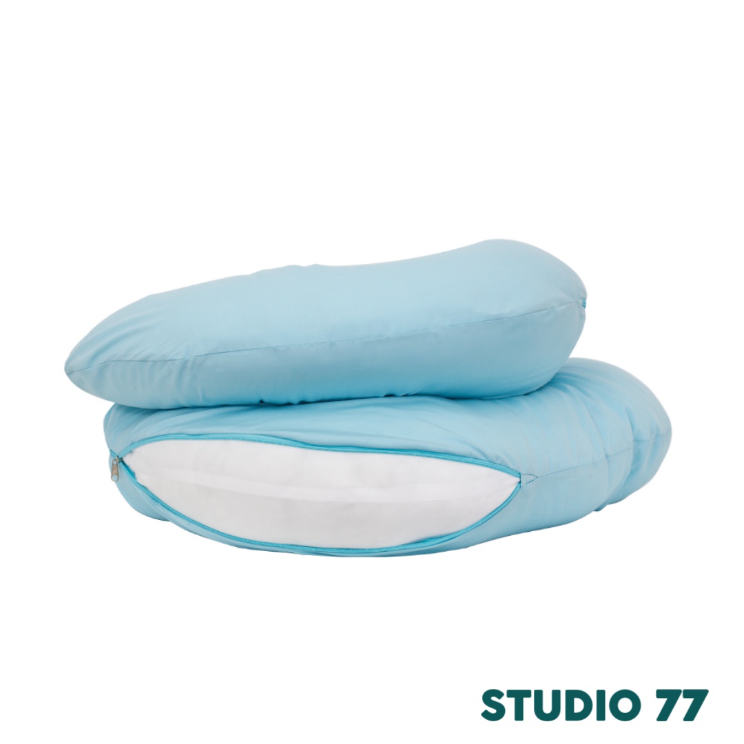 Gối bầu Studio 77 - Chữ J