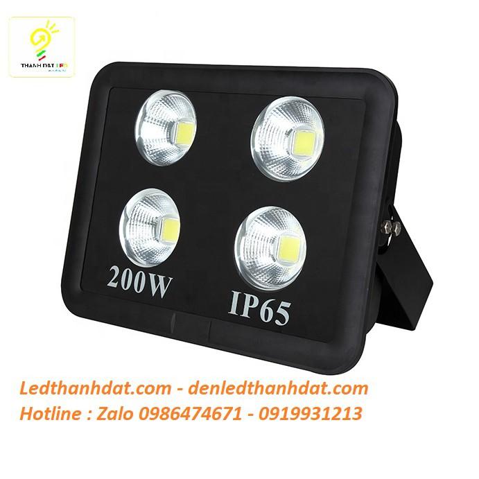 Đèn led pha chóa phễu công suất 200w