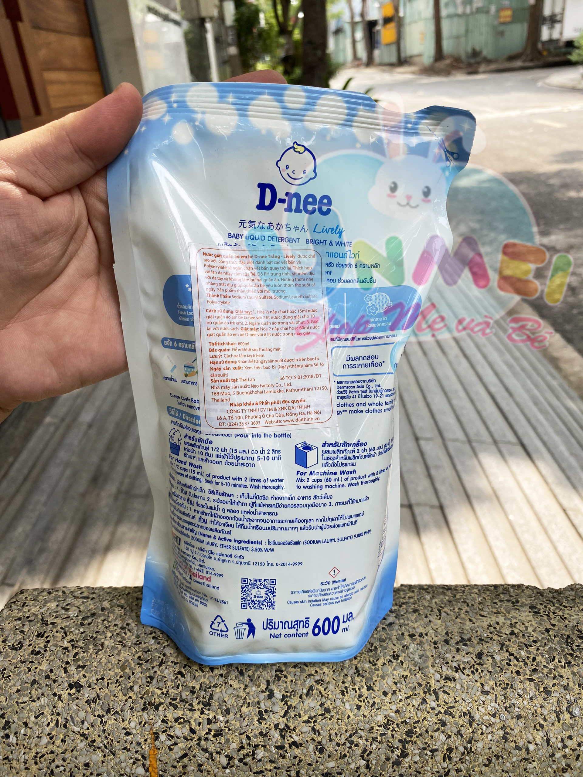 Dung Dịch Giặt Quần Áo Cho Bé D-Nee - Túi 600ml Dành cho bé từ 02 Tuổi trở lên