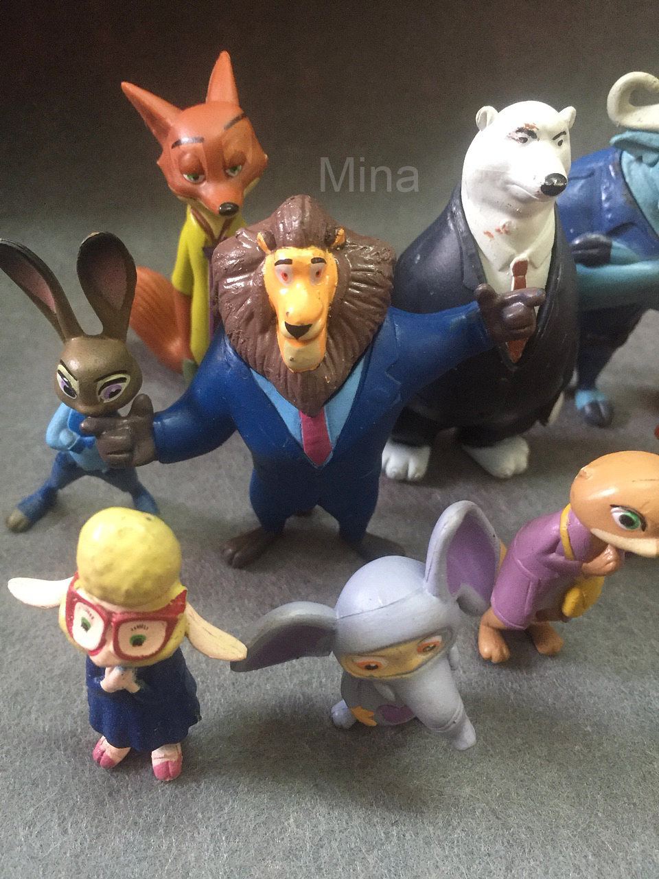 Đồ chơi  sưu tầm - Mô hình các nhân vật trong phim: THÀNH PHỐ ĐỘNG VẬT - Zootopia