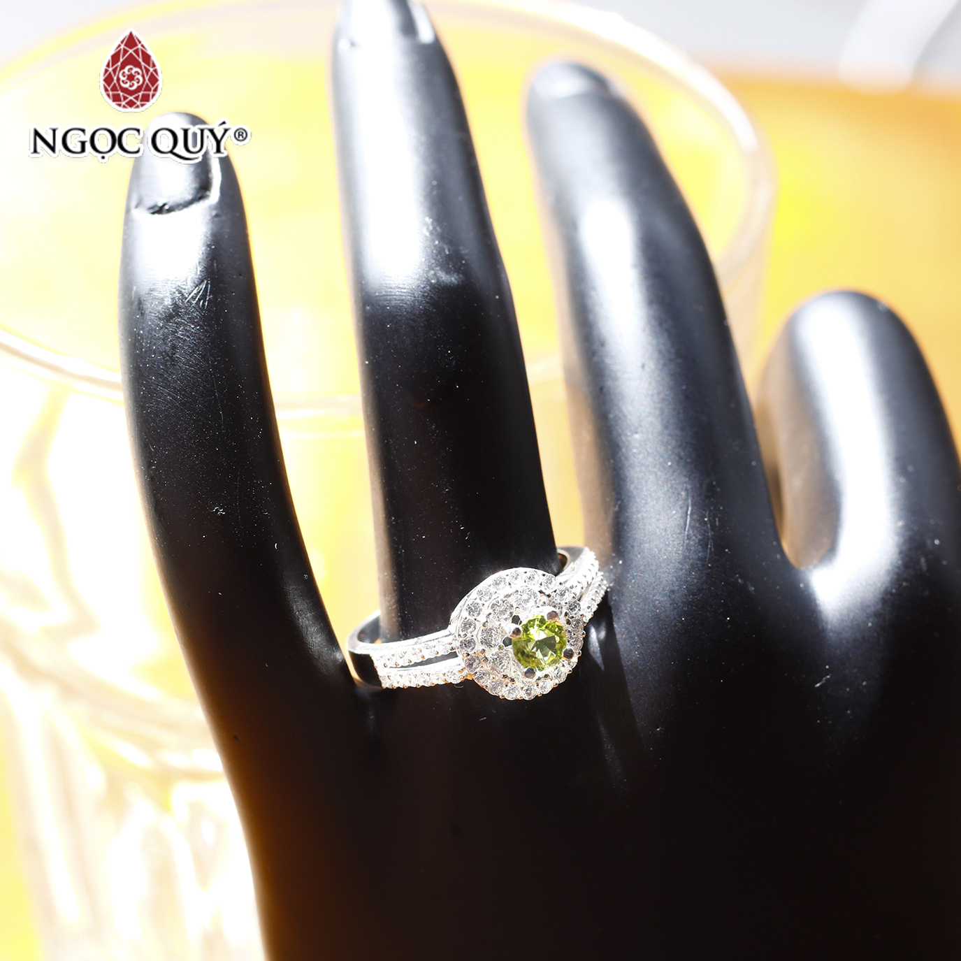 Nhẫn bạc nữ đá Peridot mệnh hỏa, mộc - Ngọc Quý Gemstones