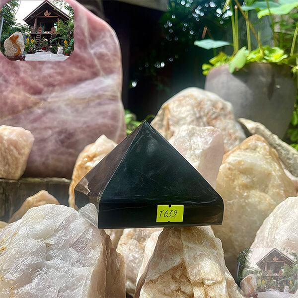 Kim tự tháp đá obsidian NHA SAN T639 Viên ngọc đen mang lại may mắn, tài lộc - 1.1 kg
