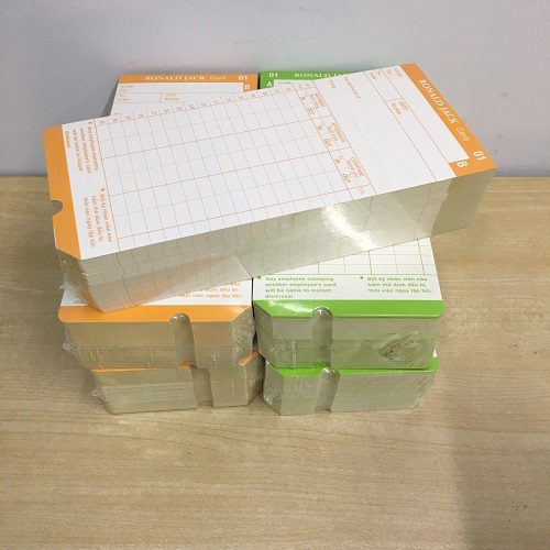 Thẻ chấm công 100 tờ