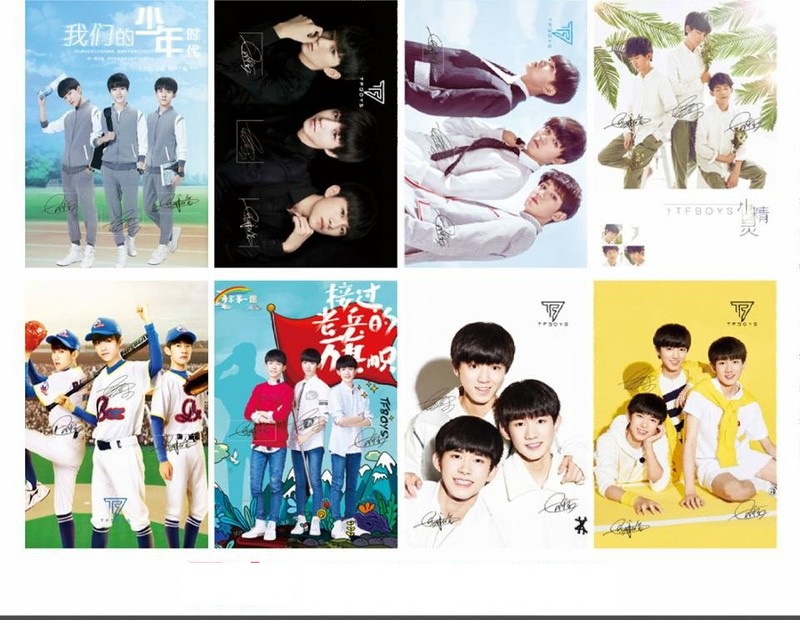 Combo phụ kiện gồm postcard,lomo,poster,rubik TFBOYS