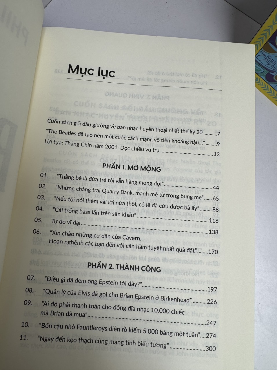 SHOUT! THE BEATLES - HƠI THỞ THỜI ĐẠI CỦA THẾ KỶ 20 – Philip Norman – Hiền Trang dịch – Alpha Books