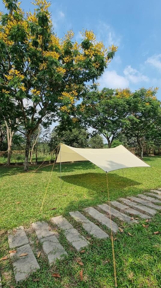 Tăng (tarp) che mưa Hexa Tarp 4m × 4,4m + bộ trụ 2m