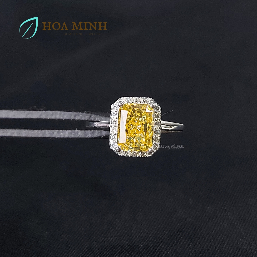 Nhẫn bạc đính đá thạch anh Nam Phi màu vàng shape chữ nhật size 6x8 li bọc xoàn xinh xắn sang trọng