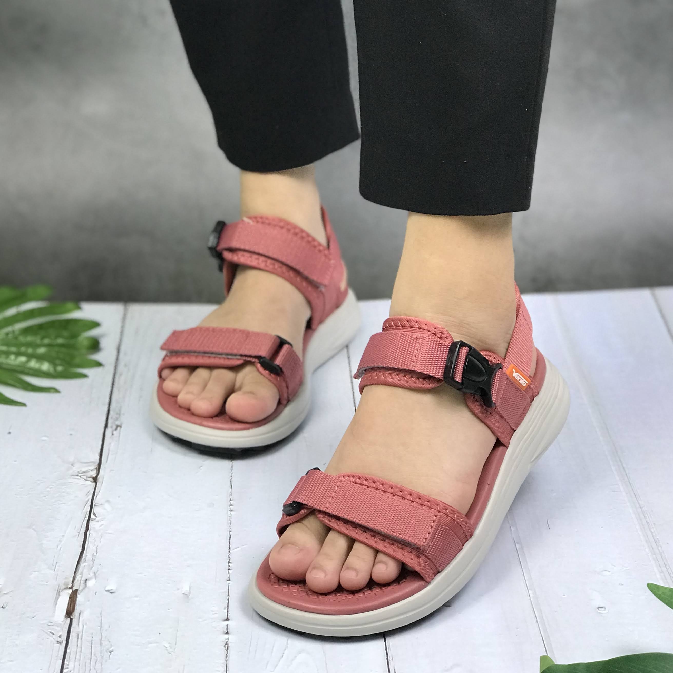 Giày sandal nữ siêu nhẹ hiệu Vento thích hợp mang đi học NB66P