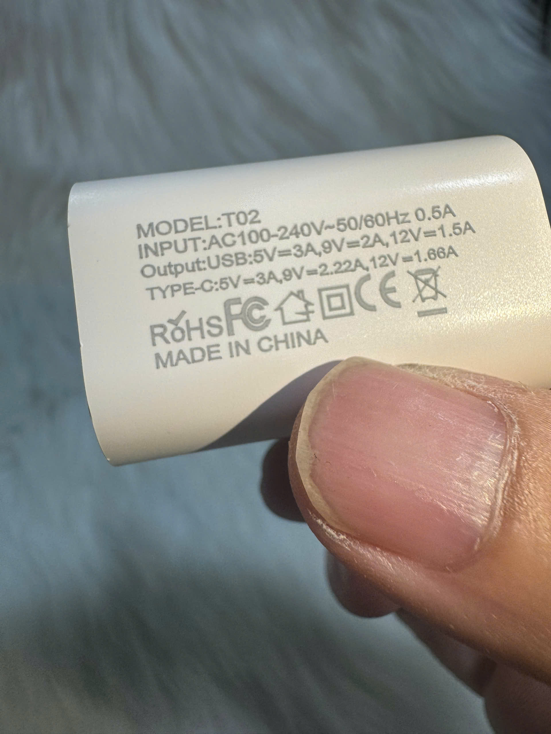 Củ Sạc Nhanh 20W GaN gồm cổng Type-C và USB, Hỗ Trợ QC3.0, Sạc Nhanh, nhỏ gọn, tiện mang theo - Hàng nhập khẩu