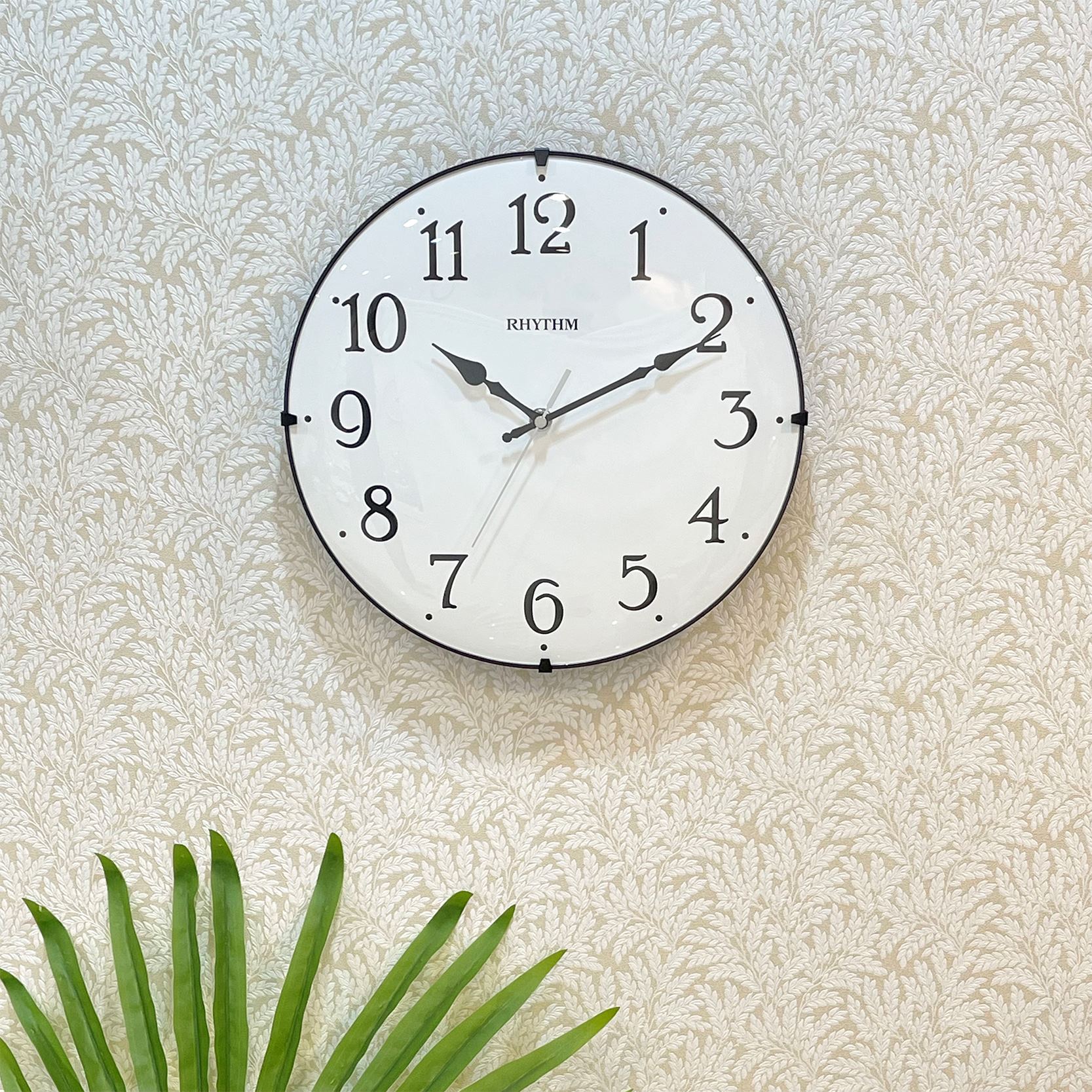 Đồng hồ Rhythm CMG630NR02 – Kt 30.7 x 5.4cm, 622g. Vỏ nhựa. Dùng Pin.