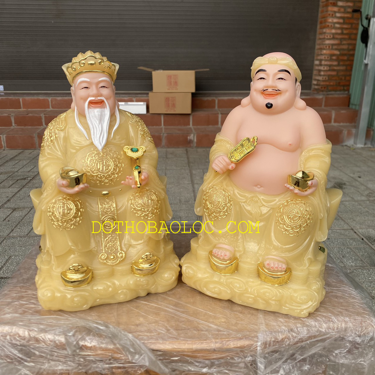 Tượng Thần tài Thổ Địa bằng đá nhập khẩu cao cấp cao 29cm – Màu Vàng thạch anh