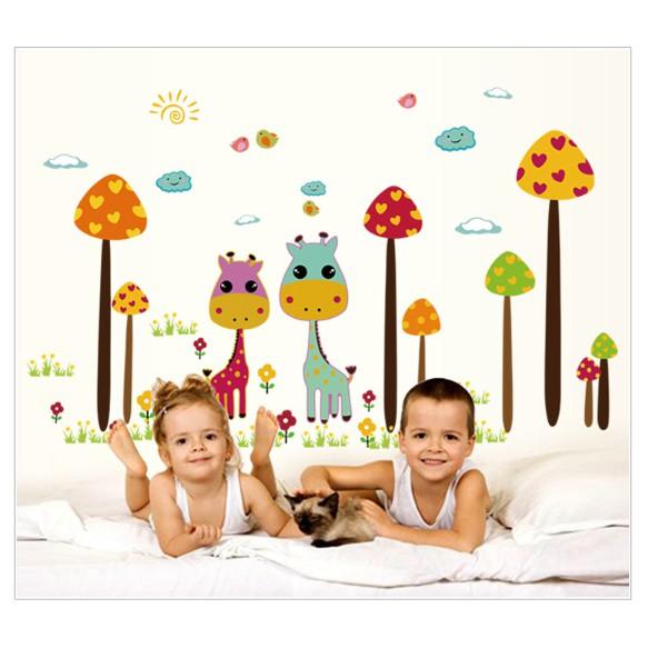Decal trang trí đôi hươu xinh xắn