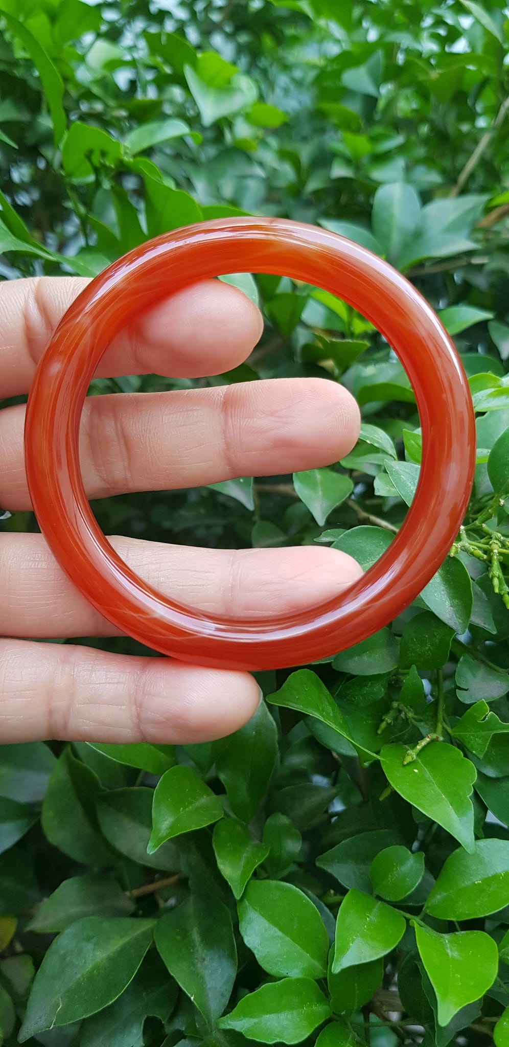 Vòng tay nữ đá mã não đỏ vân đẹp mới Vòng Ni 54mm x cọng 8,5mm Nữ mệnh hỏa mệnh thổ 52kg - 60kg đeo ạ