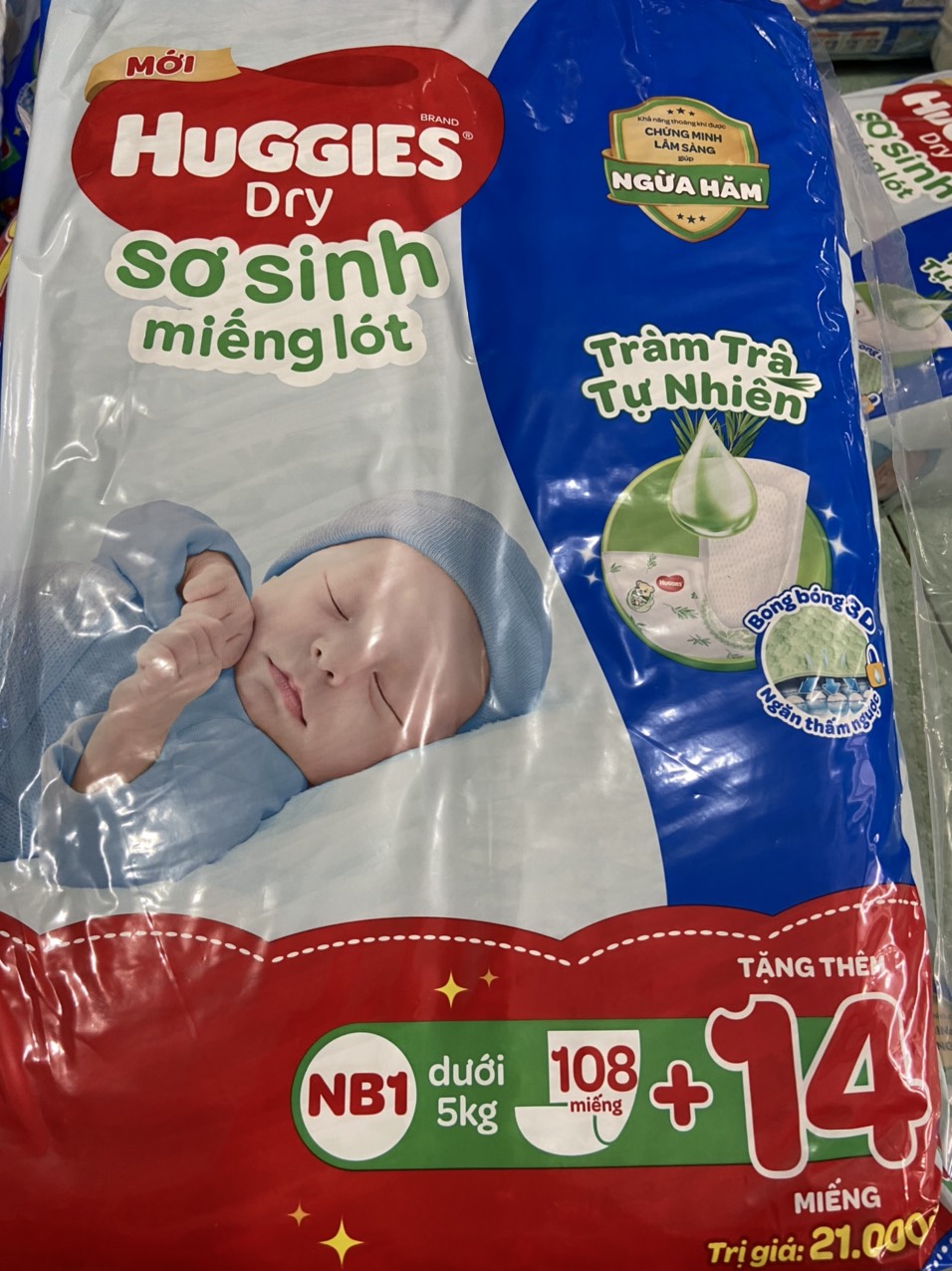 Khuyến Mãi  14 miếng lót - Miếng lót sơ sinh Huggies NB1 108 miếng - HSD luôn mới