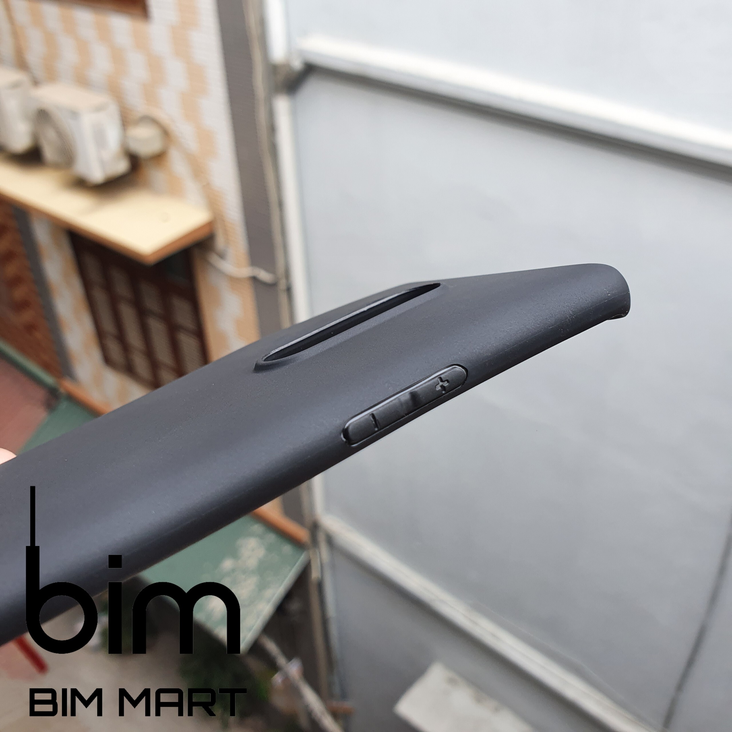 Ốp lưng dành cho OnePlus 8 Pro silicon dẻo màu đen bảo vệ camera chống sốc cao cấp