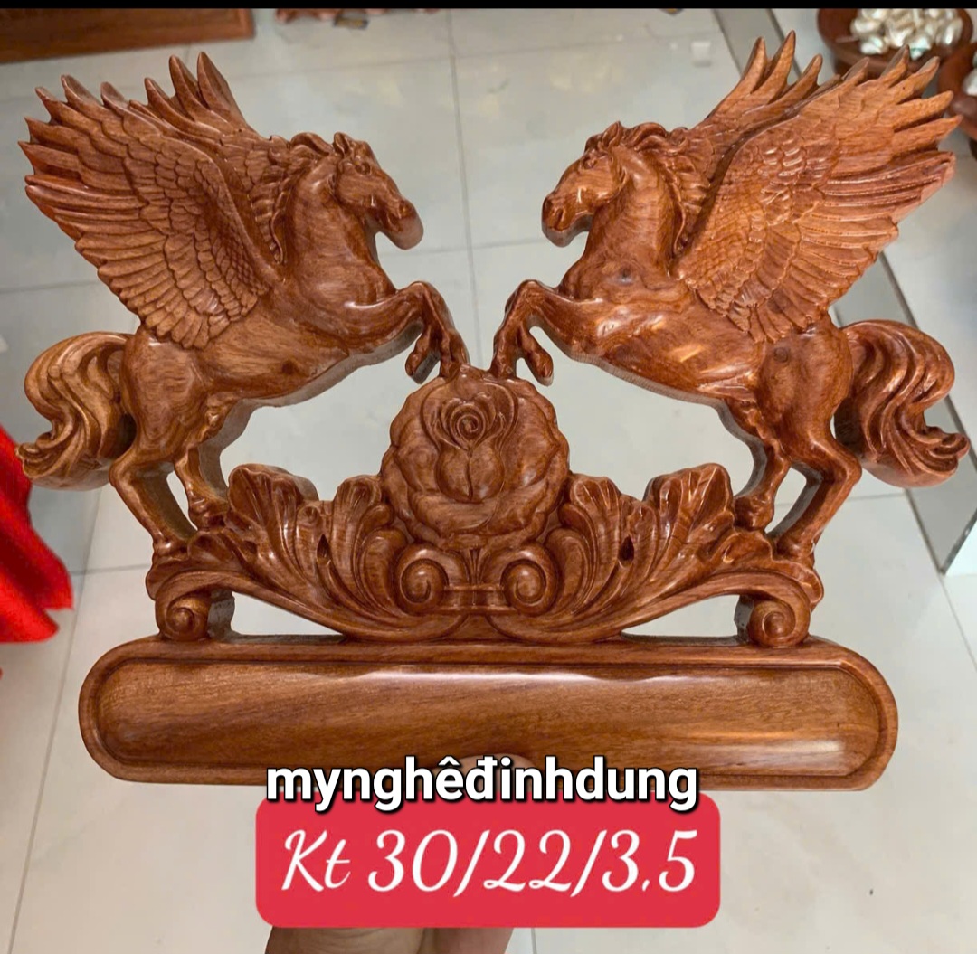 Cặp tượng  song mã uyên ương bằng gỗ  hương đá  kt 30x22x3.5cm 