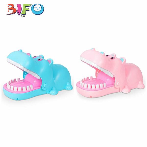 Đồ chơi Hà mã hồng cắn ngón tay giải trí