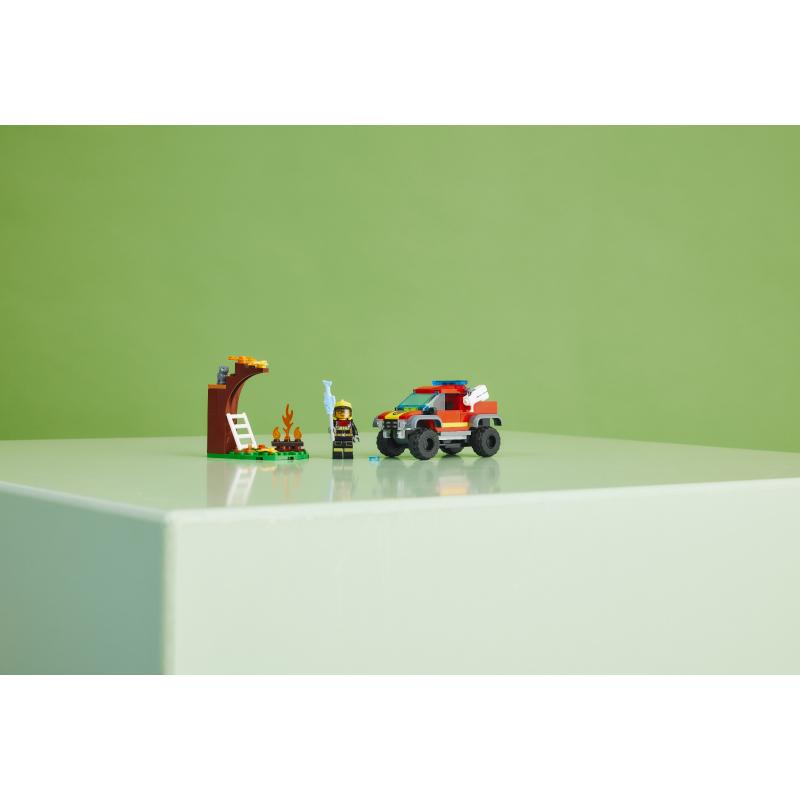 Đồ Chơi Lắp Ráp LEGO City Xe Chữa Cháy 4X4 60393