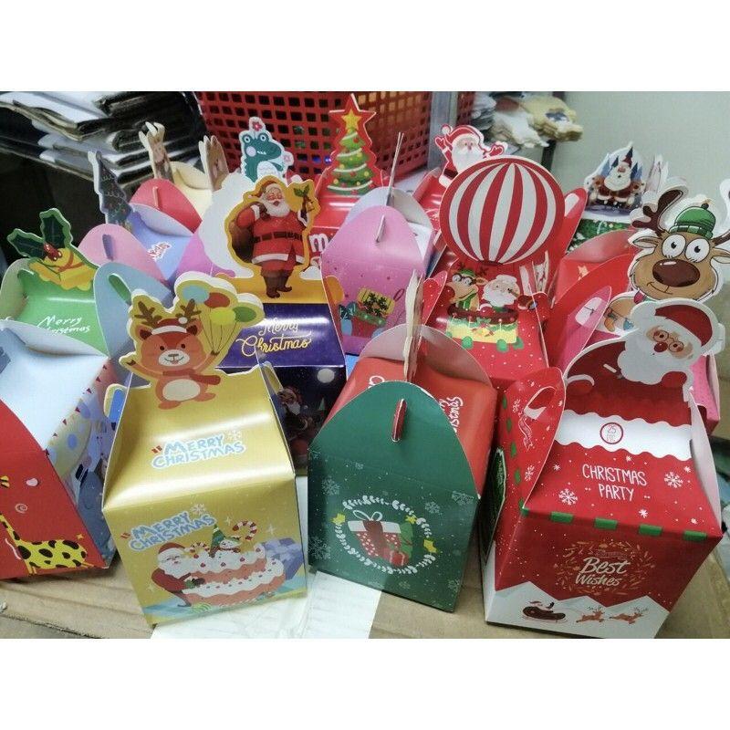Hộp quà noel, túi quà đựng tất hoặc quà tặng giáng Sinh