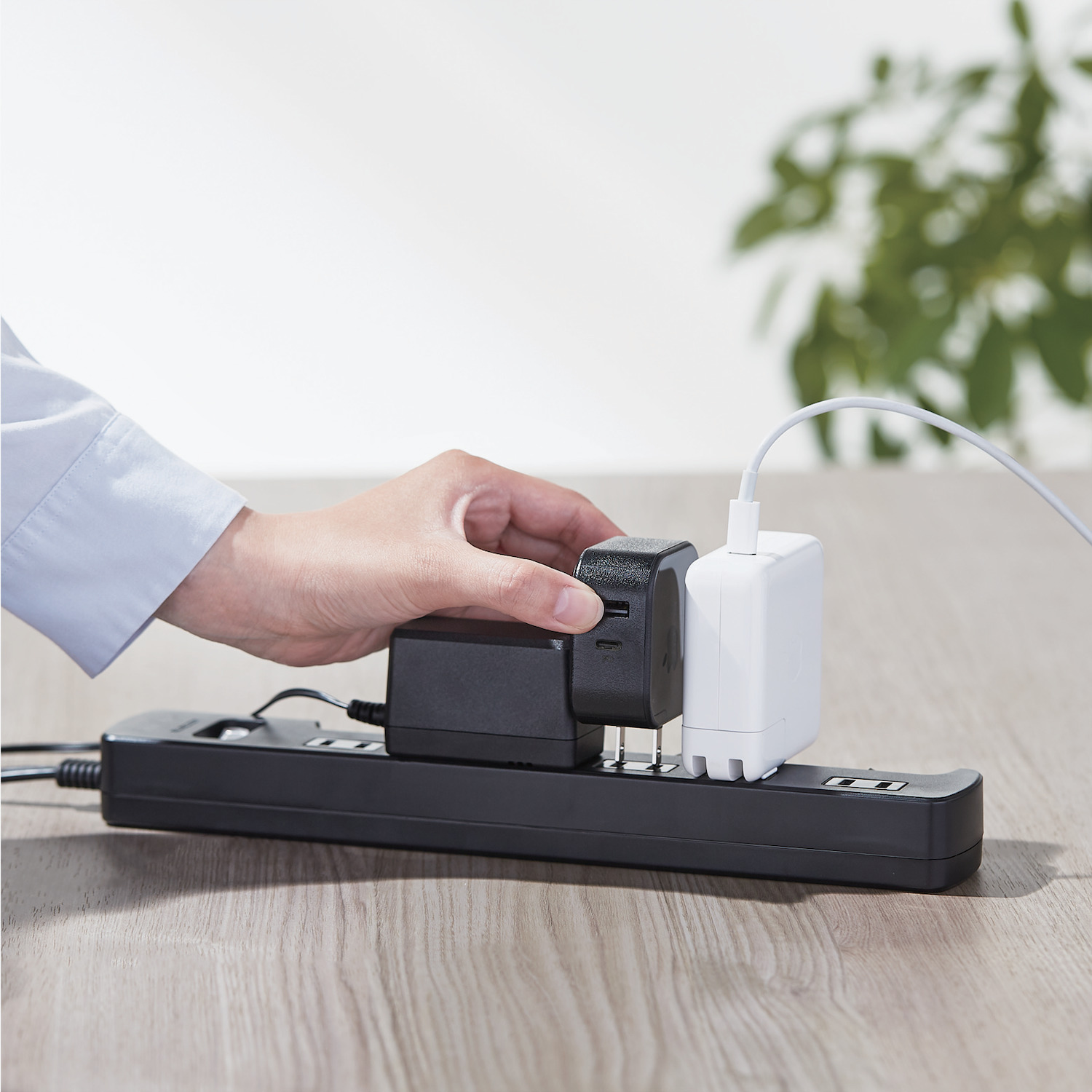 Củ sạc 2 cổng PD Type-C & USB-A 20W ELECOM MPA-ACCP20 - Hàng chính hãng