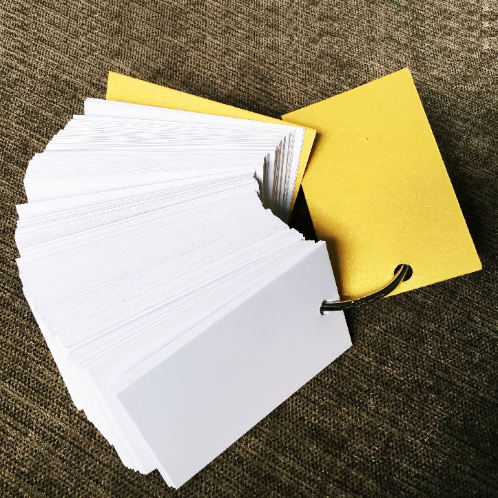 Combo 500 thẻ flashcard trắng siêu dày phong cách mới 5x8cm bo góc giữa tặng khoen + bìa cứng 3D