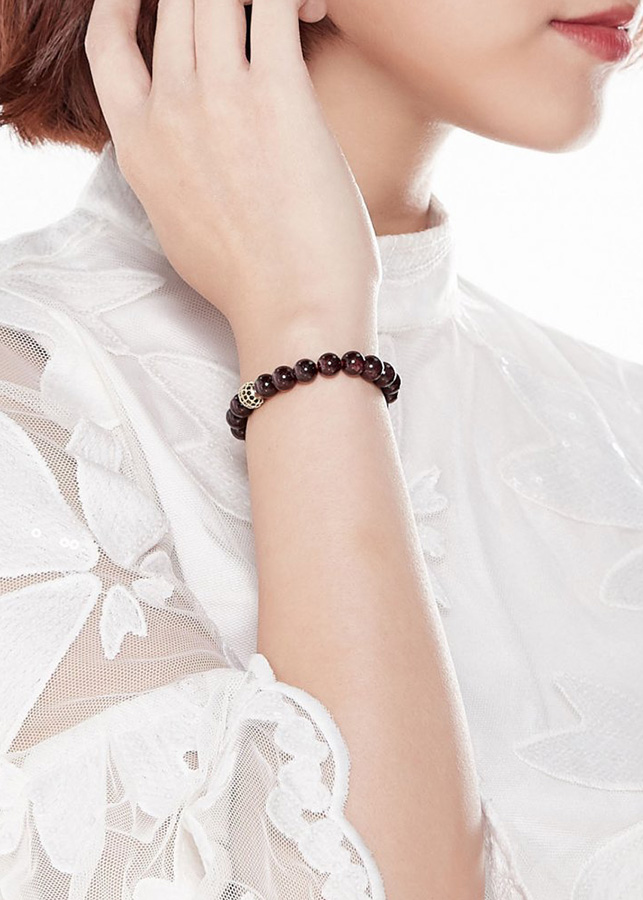 Vòng Tay Đá Garnet Mix Charm Ngọc Quý Gemstones VT48