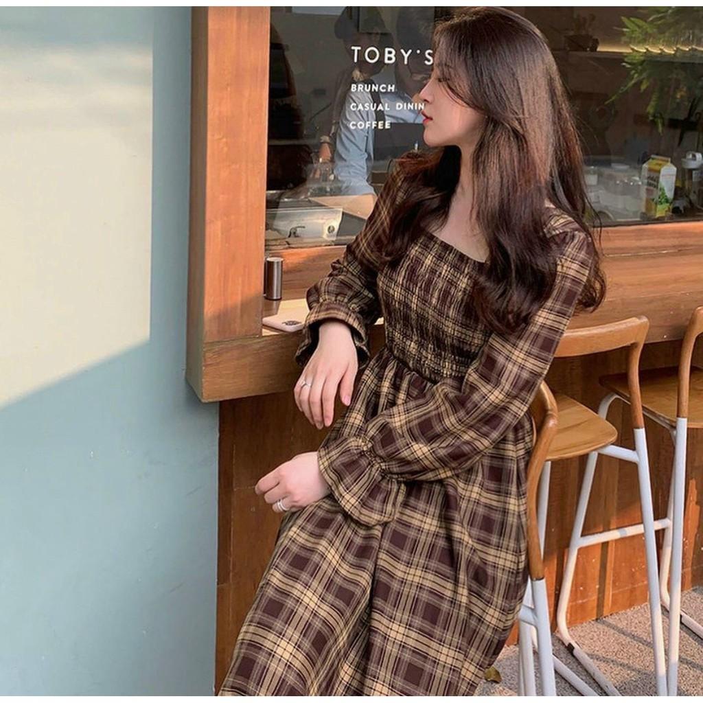 VÁY MAXI CHUN KẺ NÂU TAY BÓ DÀI ĐẦM KẺ CARO NÂU DÁNG XÒE CỔ VUÔNG HOT