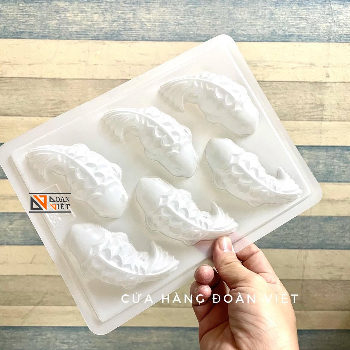 KHUÔN CÁ CHÉP 3D - Bộ Khuôn 6 cá chép dùng nhấn xôi, bánh tổ, đổ rau câu. Khuôn tạo hình cá chép siêu sắc nét. Dụng cụ làm bánh bằng nhựa PP dày. Dùng làm các loại bánh Nướng hấp TRUYỀN THỐNG