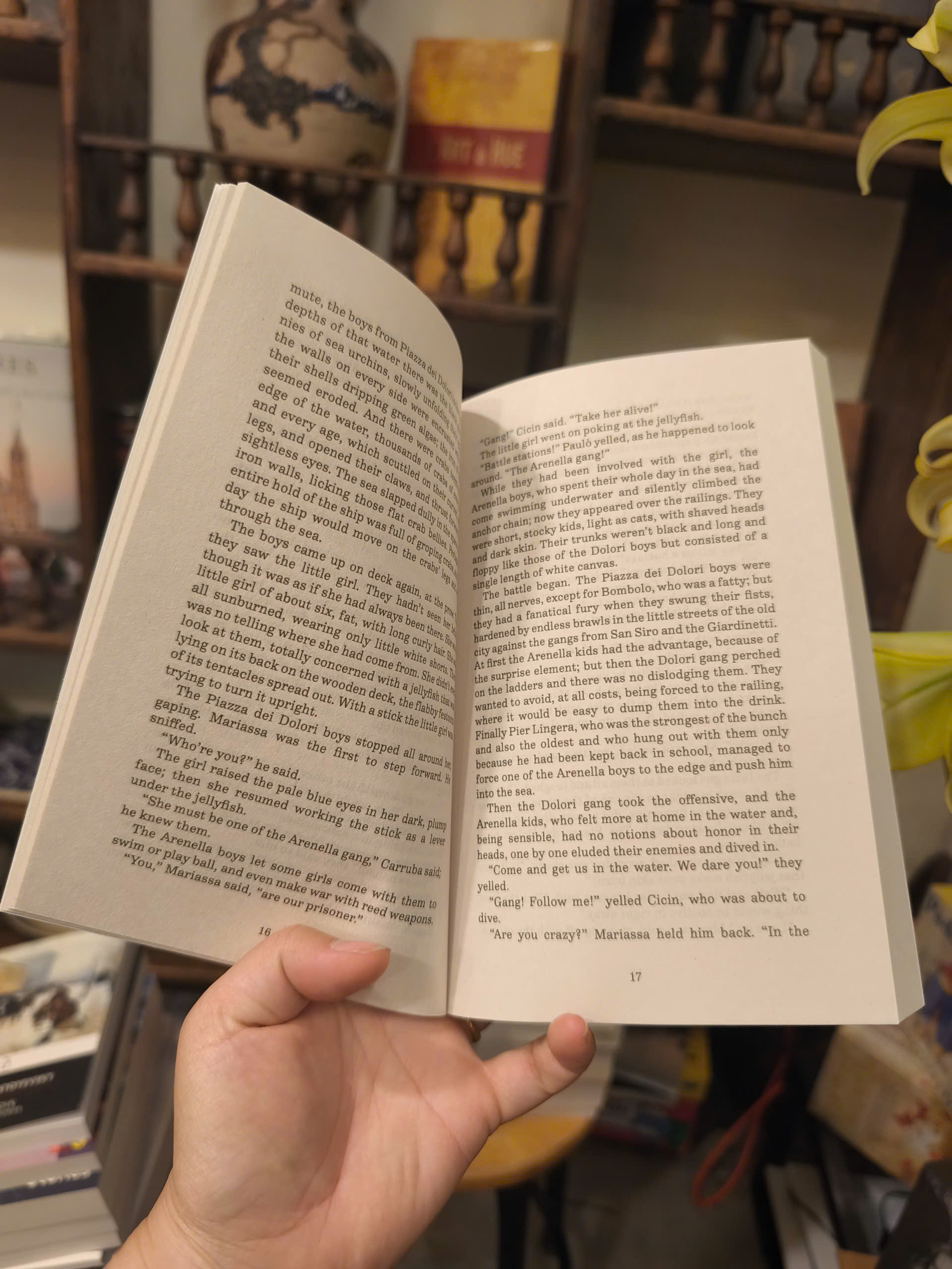 Sách - Last Comes the Raven by Italo Calvino | Short Stories / Truyện ngắn Ngoại văn Nhập khẩu