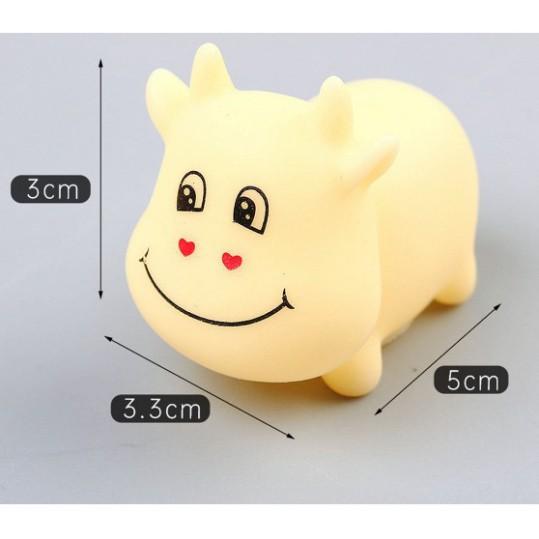 Đồ Chơi Squishy Hình Bò Sữa Dễ Thương