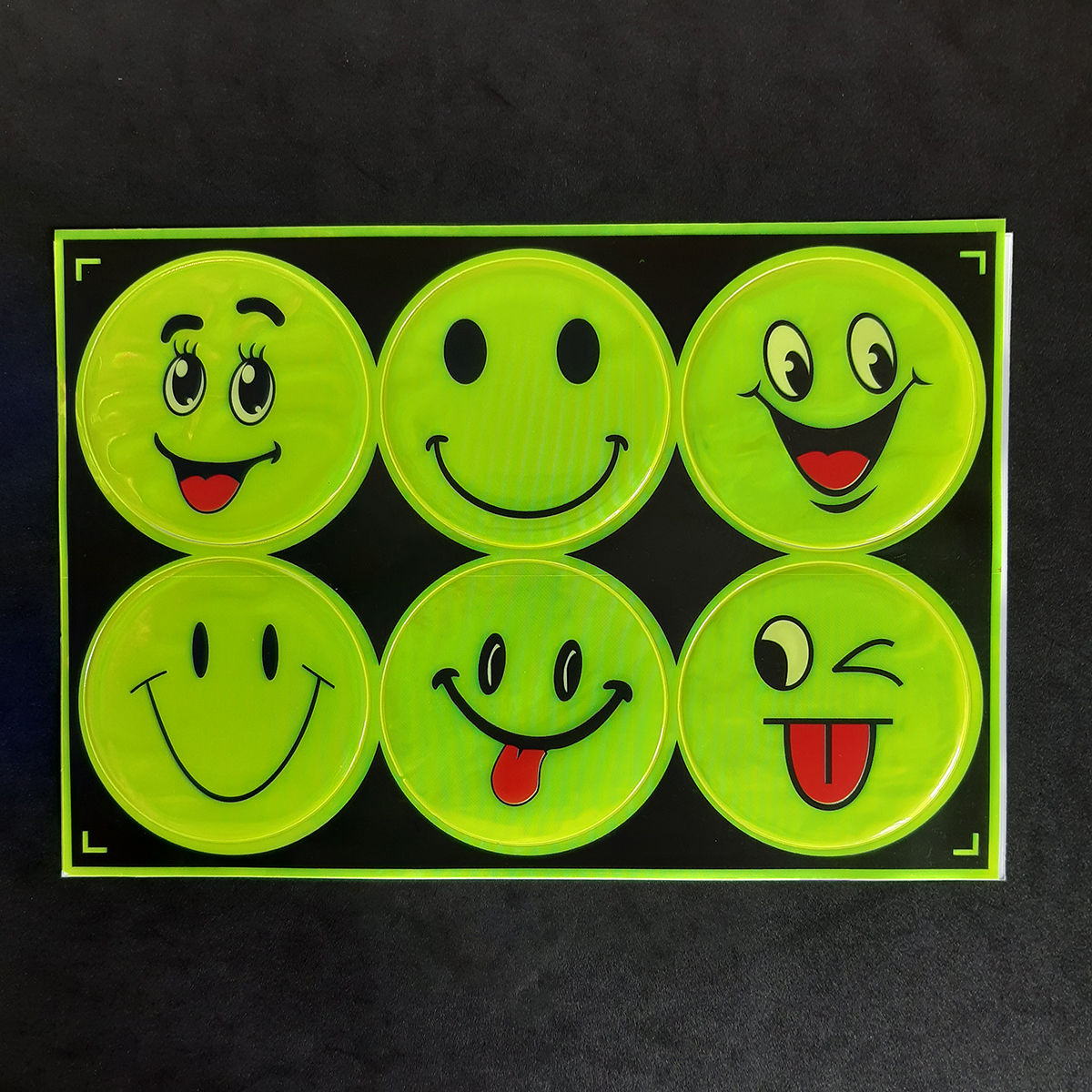 Tấm Sticker dán phản quang 6 hình mặt cười