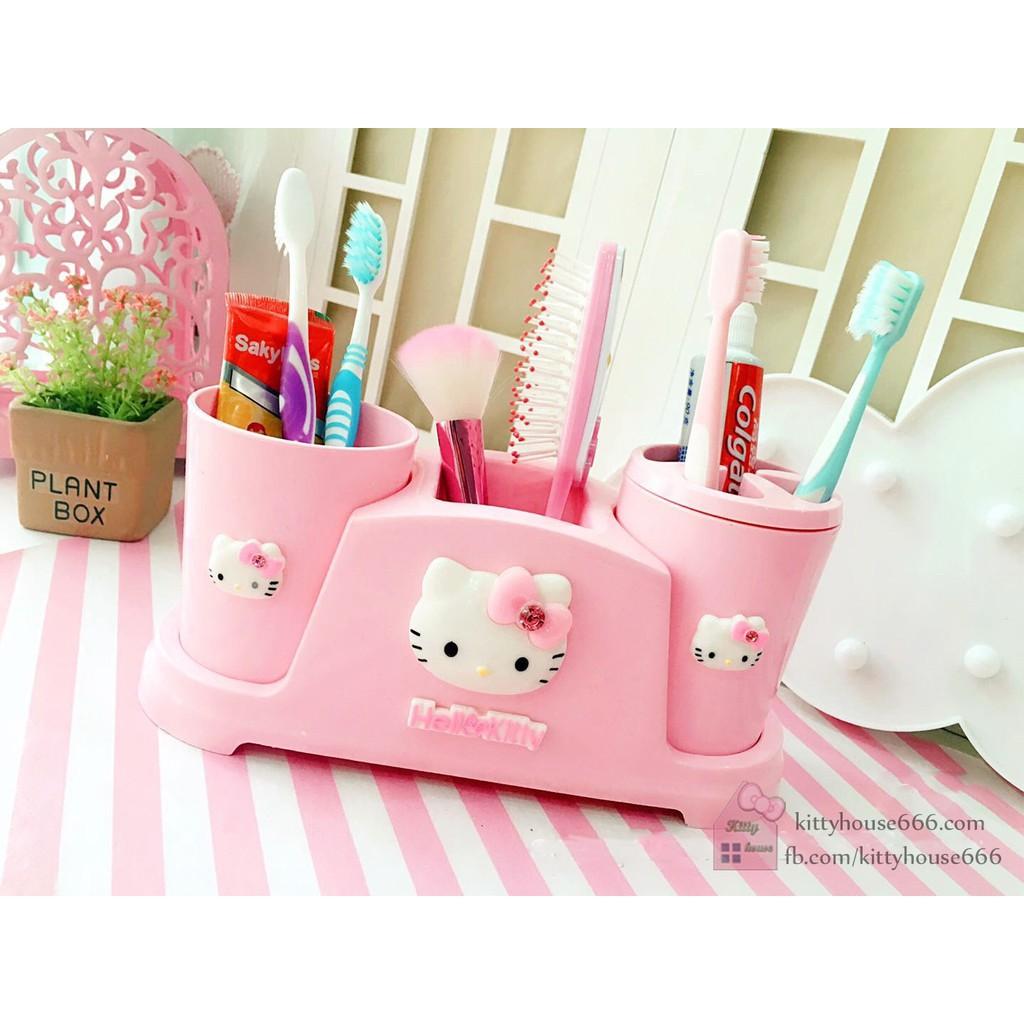 HỘP CẮM BÀN CHẢI KÈM LY KITTY HOUSE