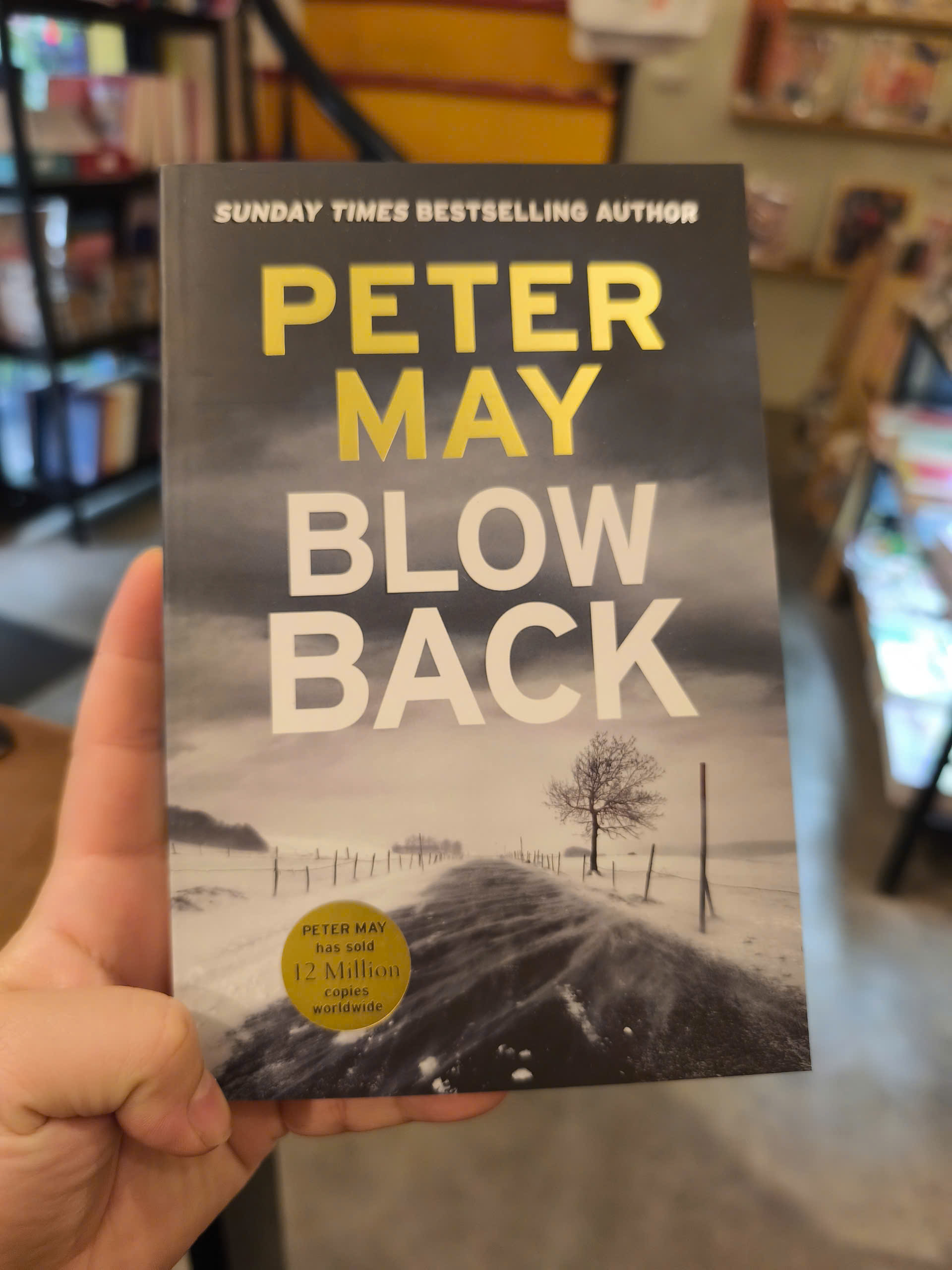 Sách - Blowback by Peter May | Mystery / Crime / Ngoại văn Nhập khẩu UK / Trinh thám Tiếng Anh