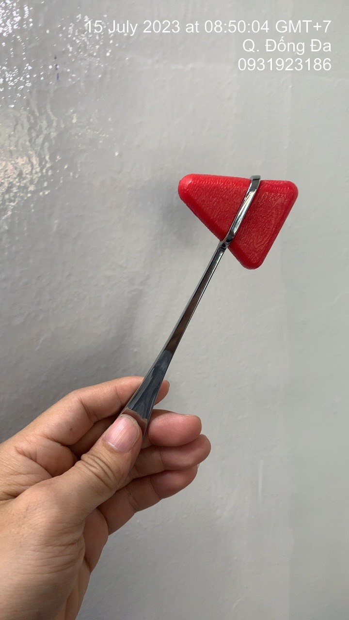 Búa phản xạ y tế hình tam giác