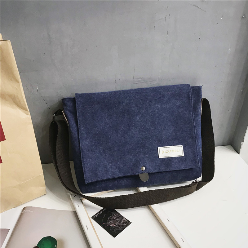 Túi đeo chéo nữ phong cách dễ thương – BEE GEE DCNU1092