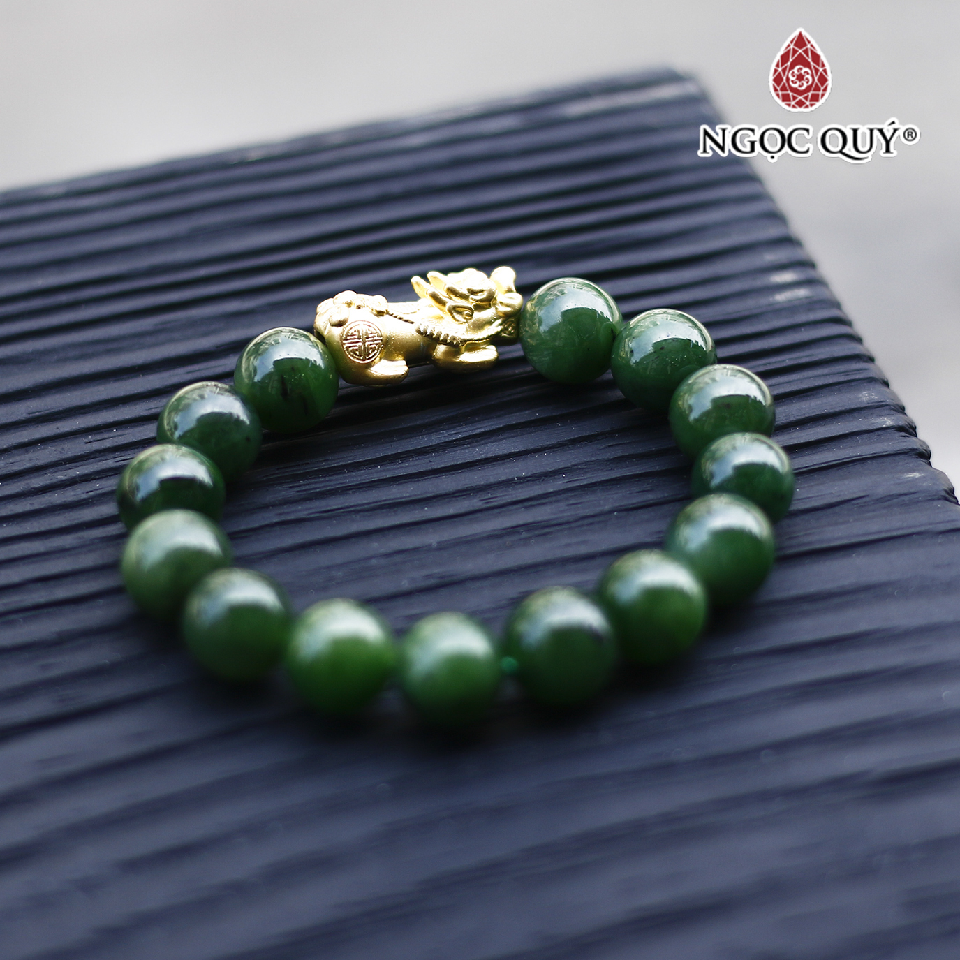 Vòng ngọc bích 11mm phối tỳ hưu bạc mạ vàng mệnh hỏa, thổ - Ngọc Quý Gemstones
