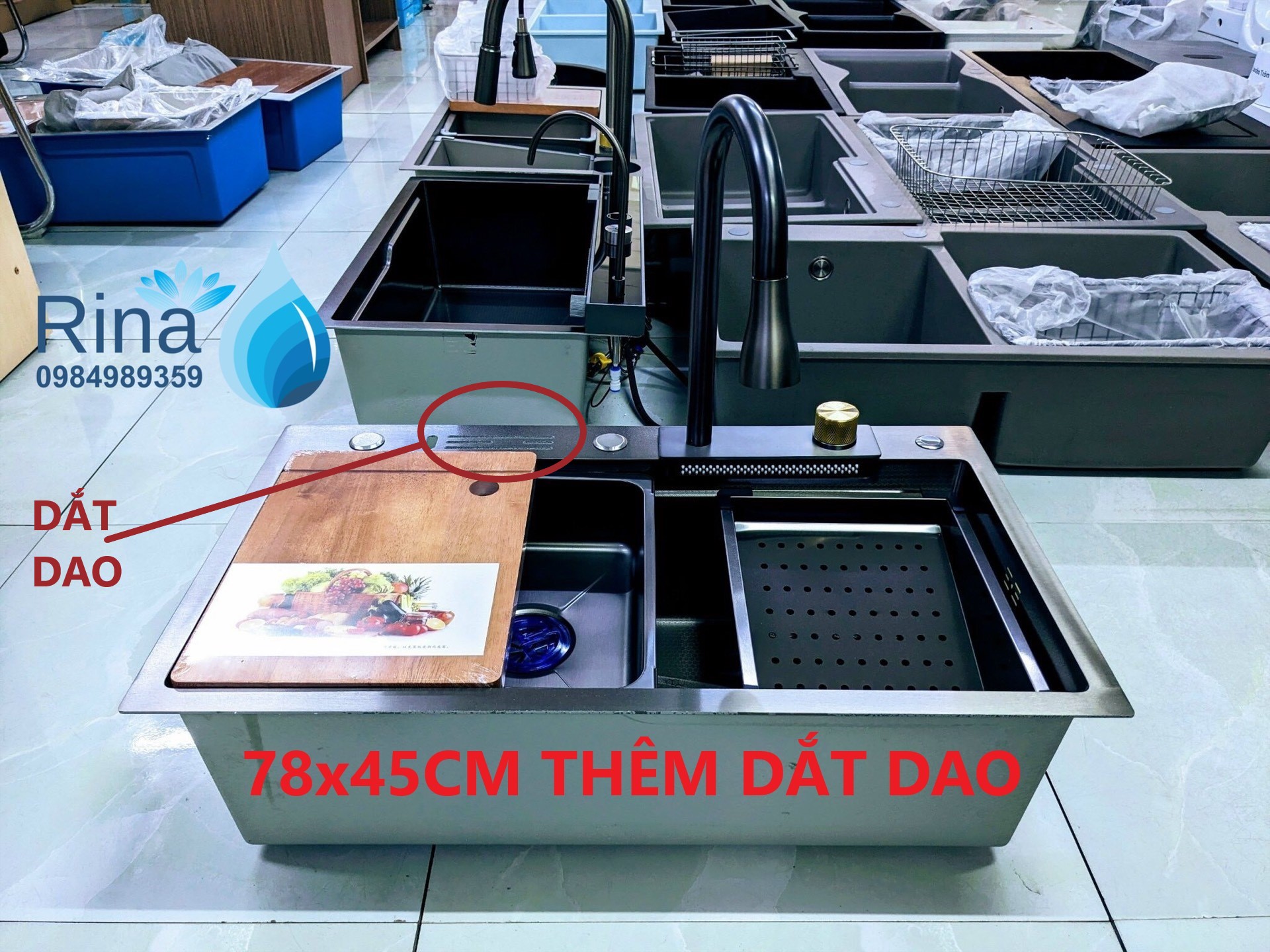 Bộ chậu rửa bát thác nước cao cấp có ngăn cài dao tiện lợi vòi nóng lạnh chậu đúc SUS inox 304 dày mạ Nano