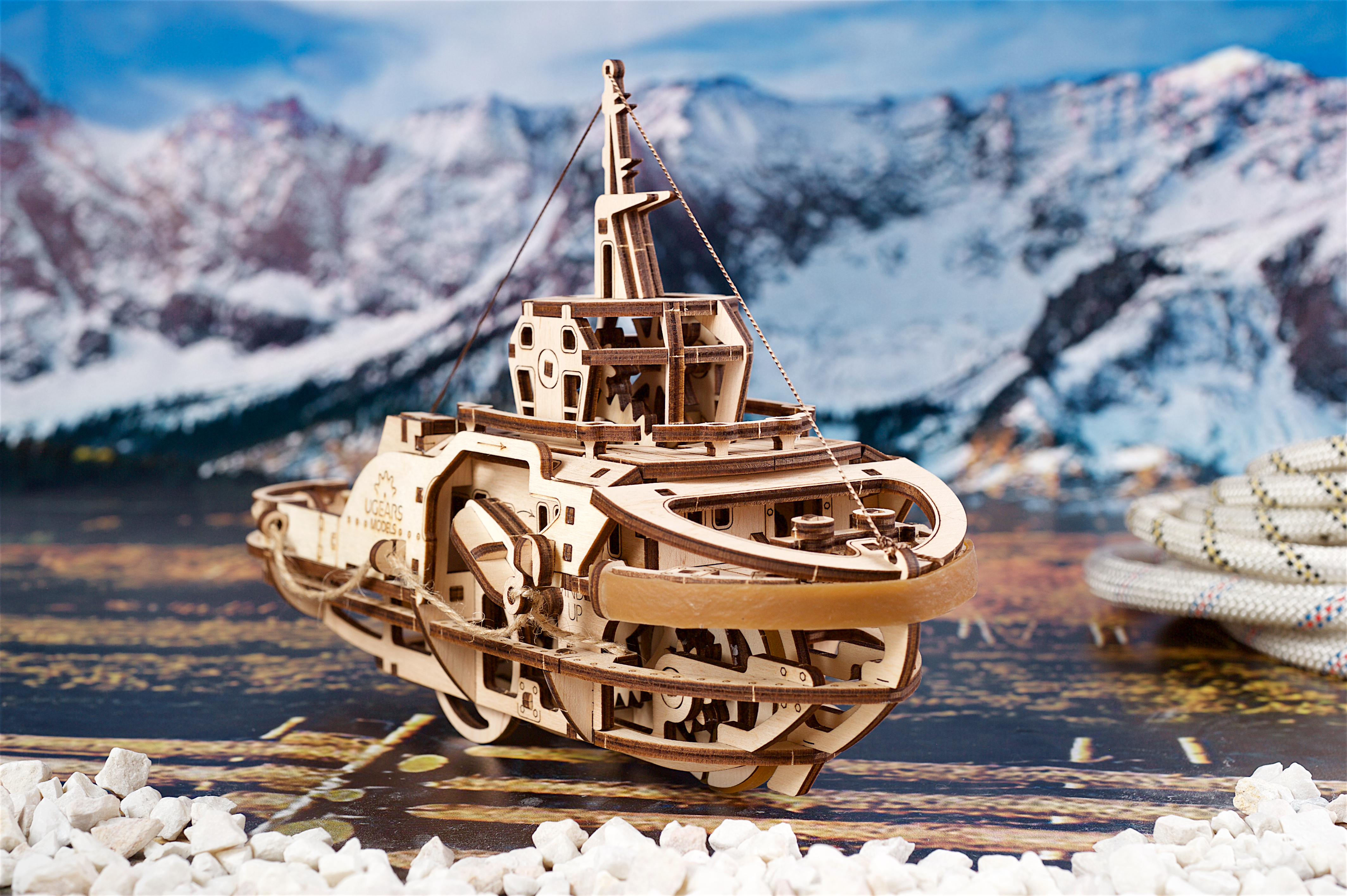 Mô hình gỗ cơ khí tự chuyển động- UGEARS Tugboat - Tàu phá băng, Hàng chính Hãng Ugears, nhập khẩu nguyên bộ EU, mô hình lắp ráp 3D, đồ chơi trí tuệ DYI