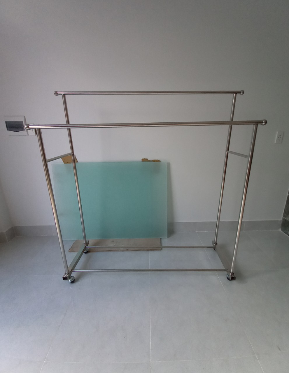 Giá phơi đồ, sào phơi quần áo ĐÔI inox chân hộp vuông